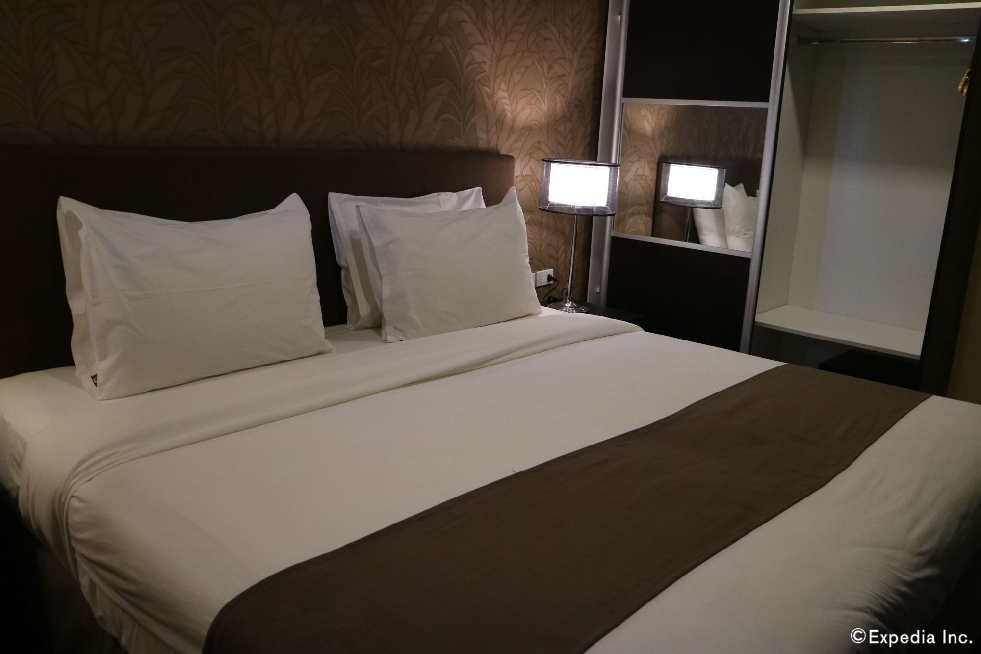 Gt Iloilo Hotel